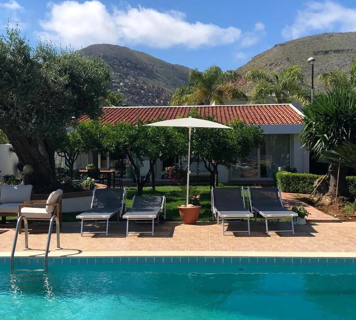 Villa Ribaudo Relax Mondello Italy